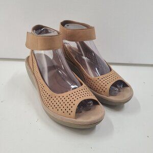 Clarks Collection Women's Reedly Salene Wedge Sandals size 8